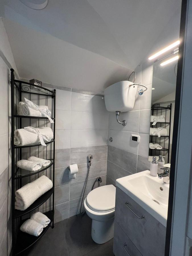 House Della Grotta Apartment *