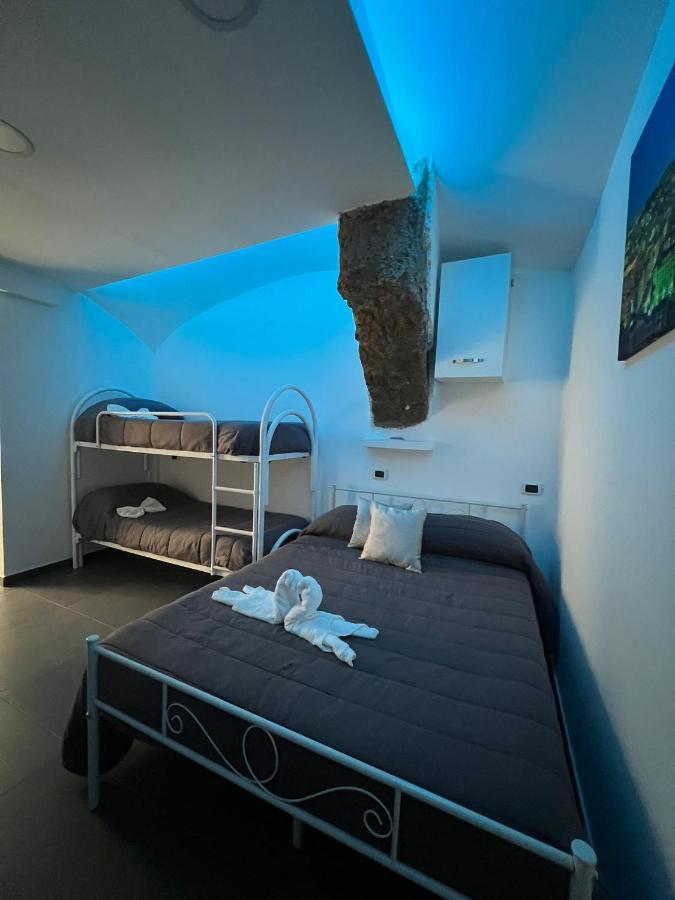 House Della Grotta *